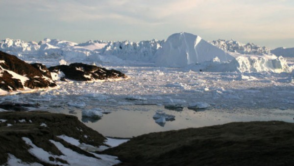 Земля из-за таяния ледников Антарктиды может опуститься на 400 км