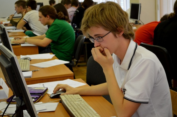 Уральский школьник поедет на олимпиаду по программированию в Таиланд