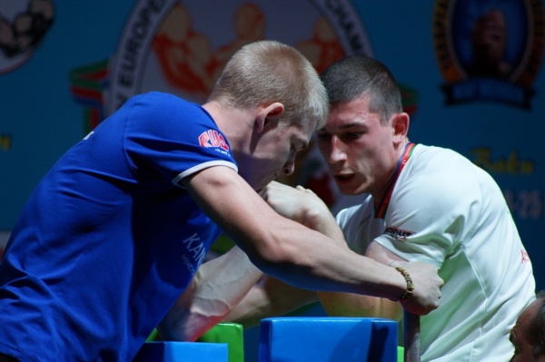 Свердловские армрестлеры собрали богатый урожай медалей на европейском турнире