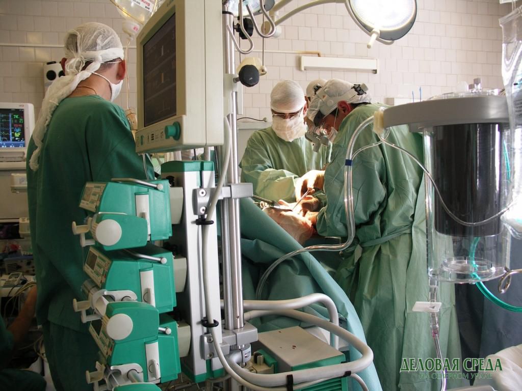 В Екатеринбурге врачи ОКБ №1 впервые провели пересадку печени